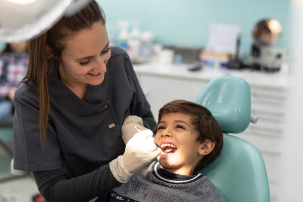 Best Emergency Tooth Extraction in Fish Hawk, FL